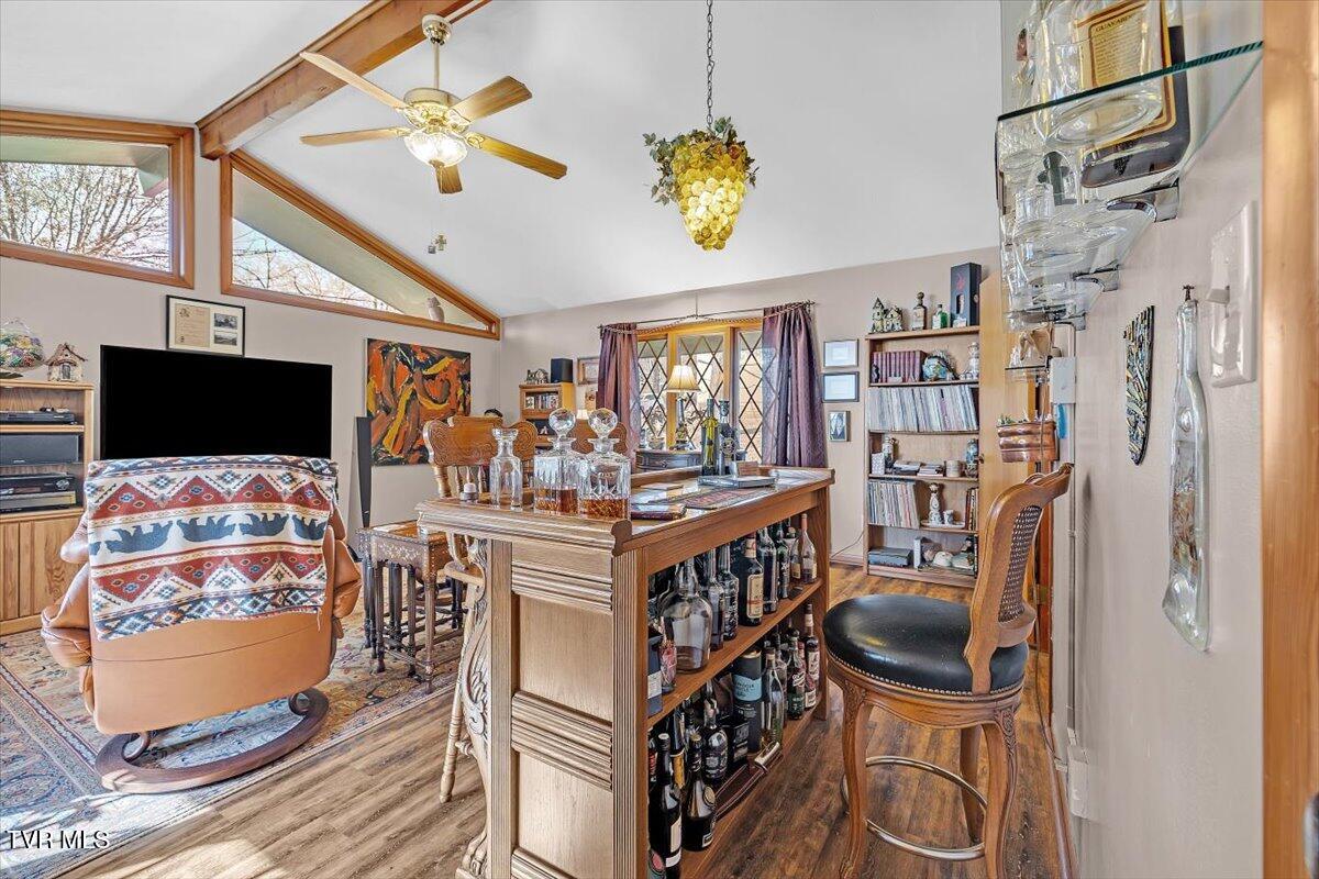 112 Spruce Street Greeneville, TN 37745 - Photo 11 of 63 38-R61_9752