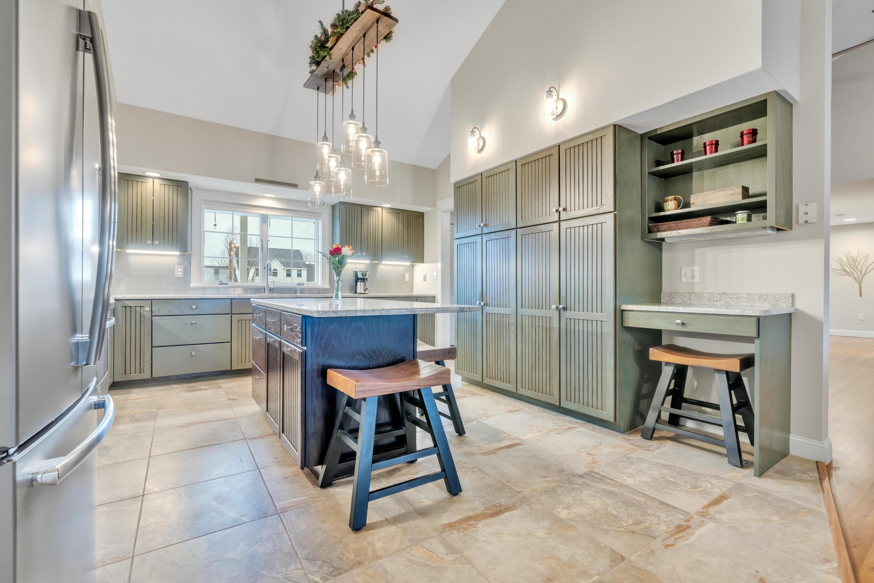 3 Cornfield Drive Springvale, ME 04083 - Photo 7 of 35 Kitchen