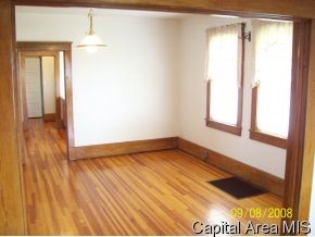 781 East North Road Nokomis, IL 62075 - Photo 8 of 12