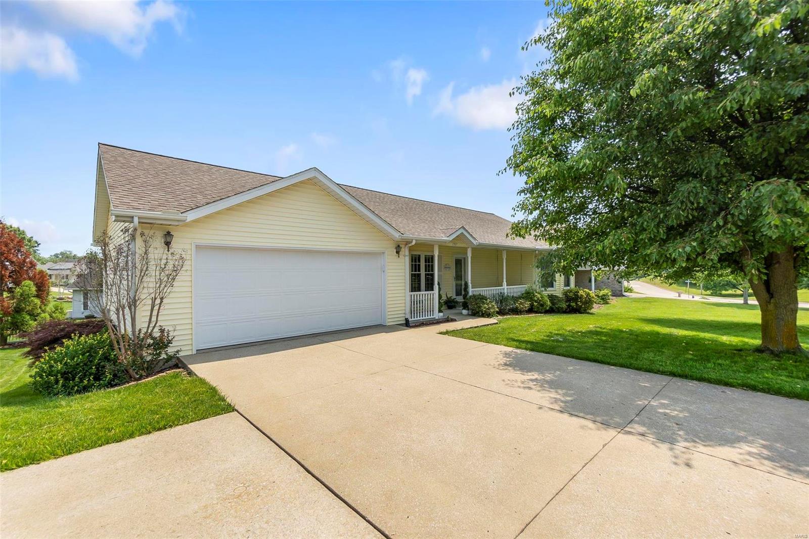 1707 Ridge Road Jackson, MO 63755 - Photo 1 of 34