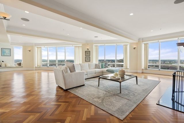 $4,585,000 | 2 Avery Street, Unit PH3C, Boston, MA 02111