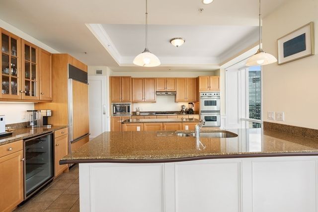 $4,585,000 | 2 Avery Street, Unit PH3C, Boston, MA 02111