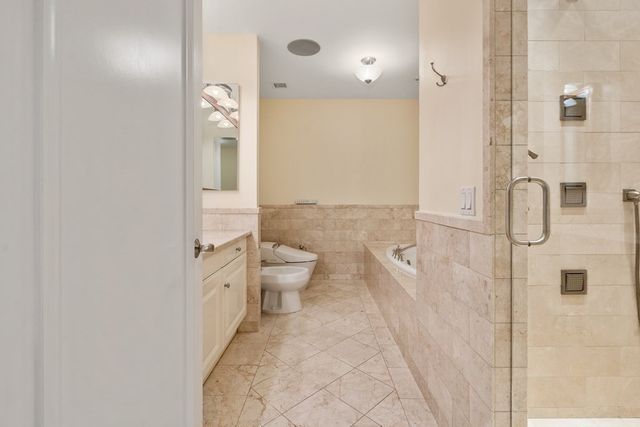 $4,585,000 | 2 Avery Street, Unit PH3C, Boston, MA 02111