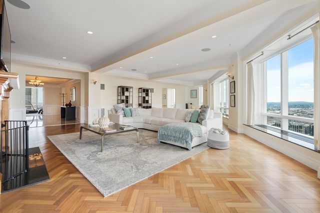 $4,585,000 | 2 Avery Street, Unit PH3C, Boston, MA 02111