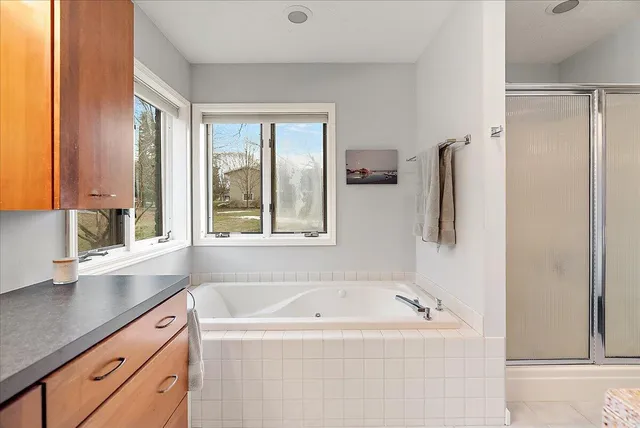 $2,195,000 | 437 Graafschap Road, Holland, MI 49423