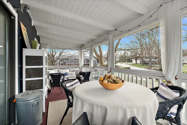 $2,195,000 | 437 Graafschap Road, Holland, MI 49423