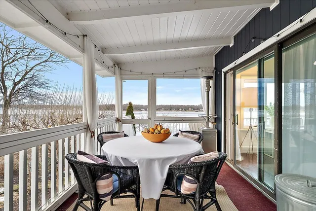 $2,195,000 | 437 Graafschap Road, Holland, MI 49423