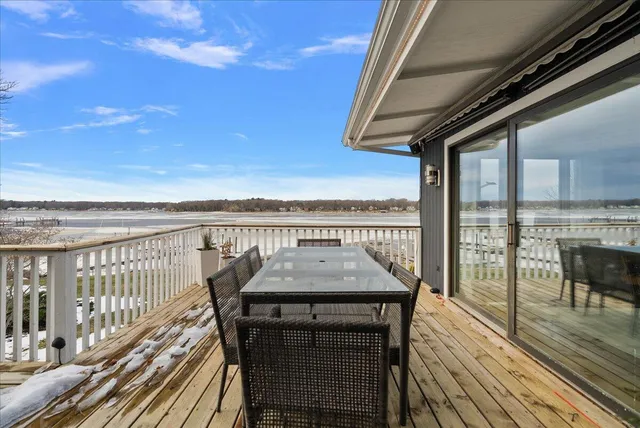 $2,195,000 | 437 Graafschap Road, Holland, MI 49423