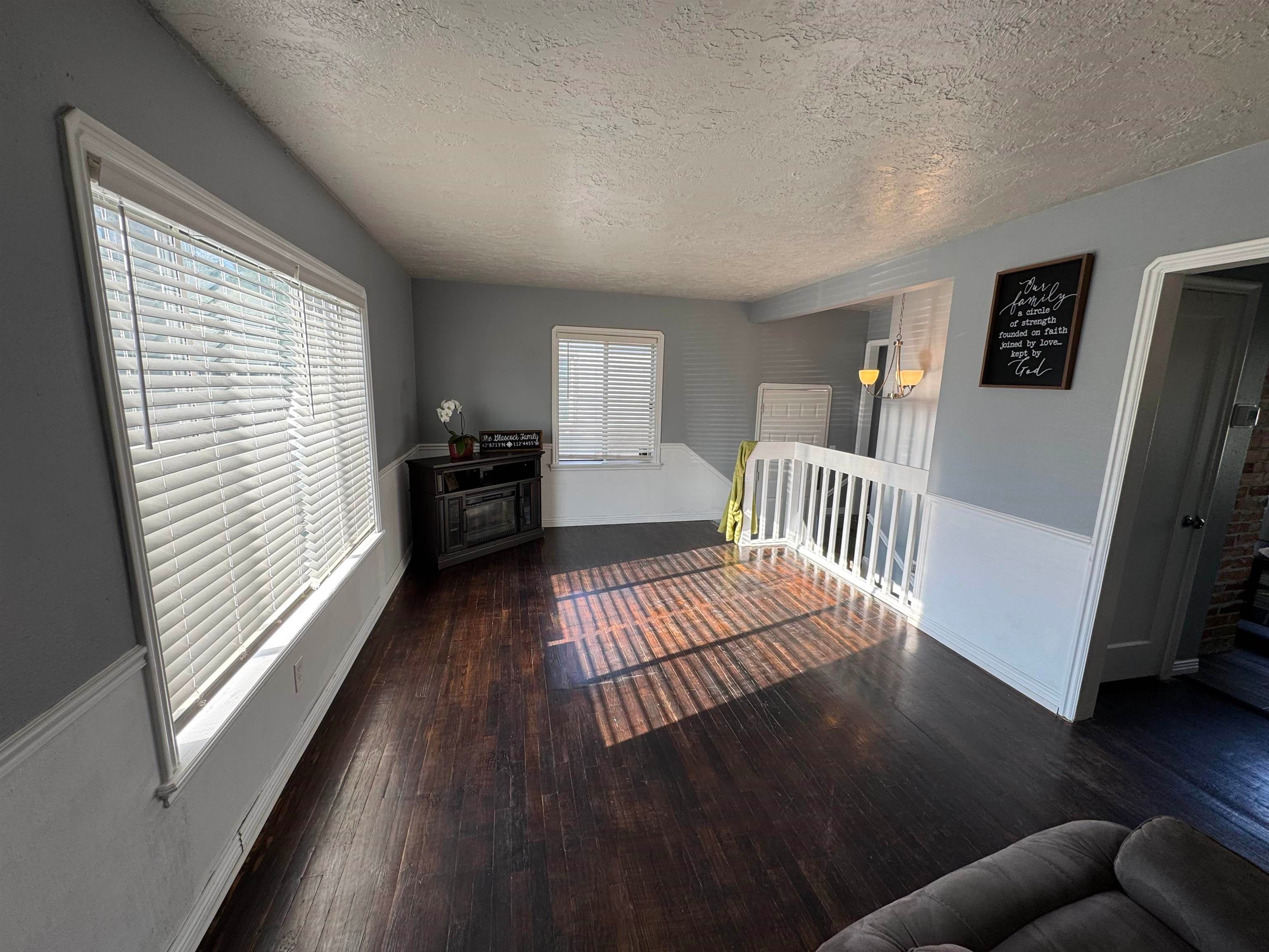 3516 Hawthorne Road Pocatello, ID 83201 - Photo 3 of 26 Gallery Image 3