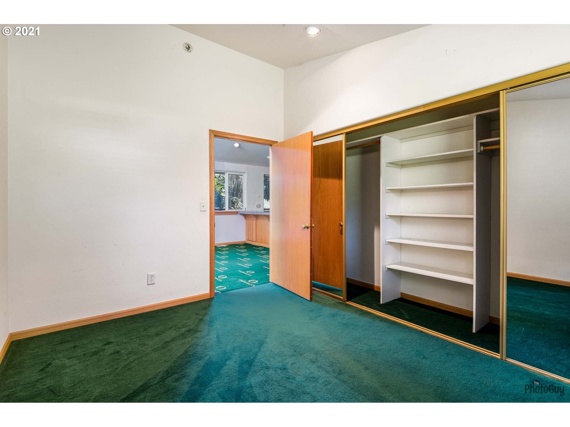 36798 Oak Point Road Springfield, OR 97478 - Photo 17 of 31