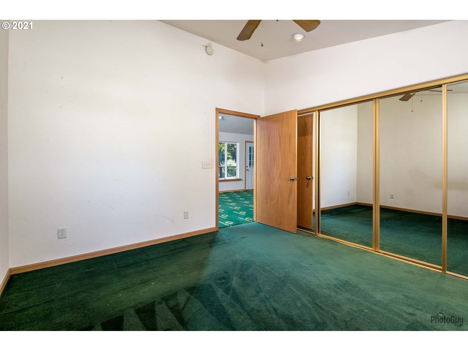 36798 Oak Point Road Springfield, OR 97478 - Photo 19 of 31
