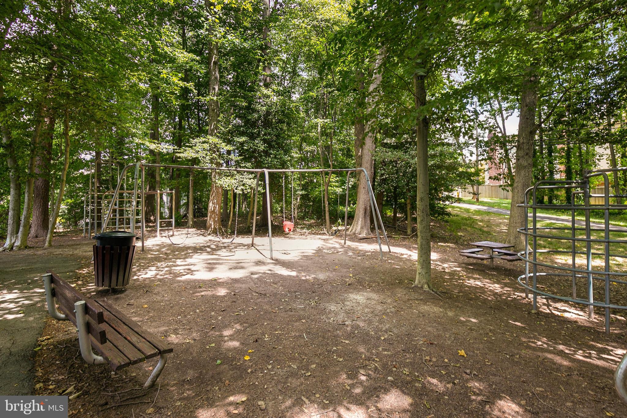 7372 Stream Way Springfield, VA 22152 - Photo 40 of 44 Gallery Image 40