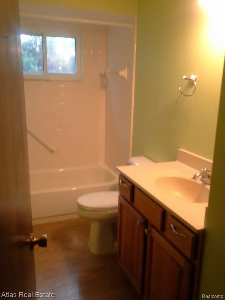 9494 Green Road Goodrich, MI 48438 - Photo 9 of 9 20140729_183826.jpg