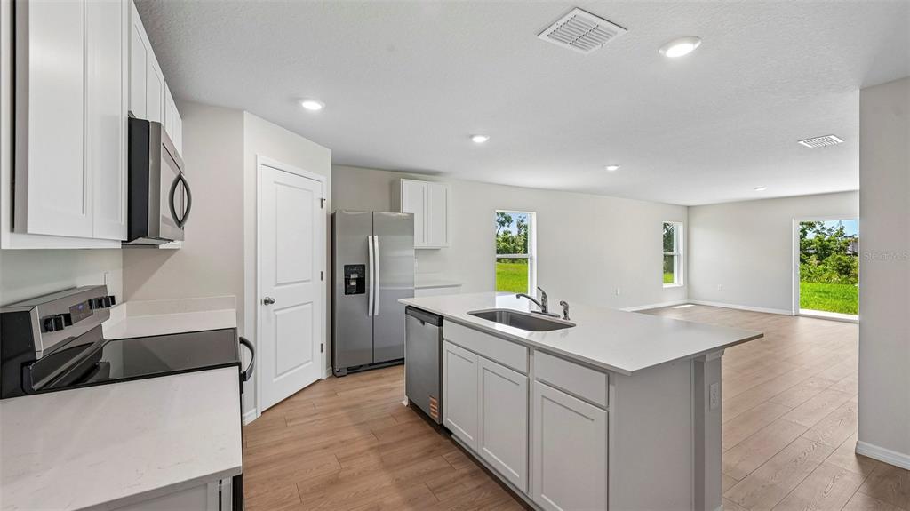 17913 Wheat Stack Court Parrish, FL 34219 - Photo 10 of 45