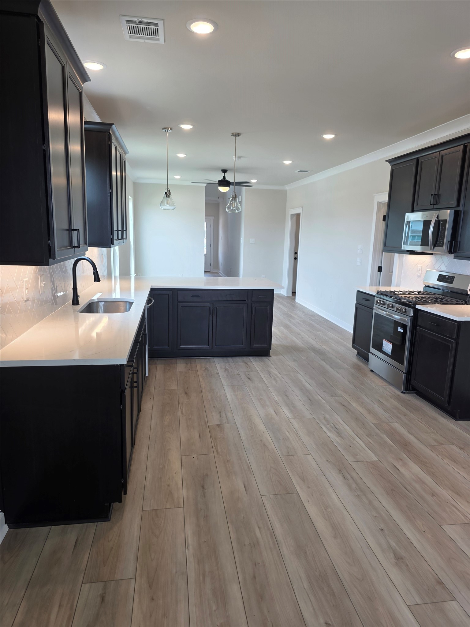21127 Autumn Heights Rosharon, TX 77583 - Photo 8 of 11
