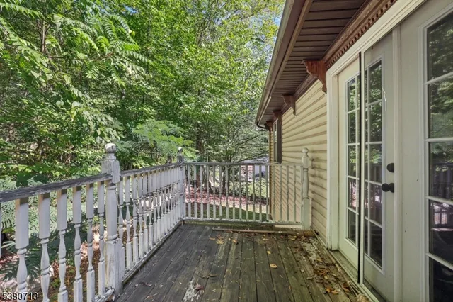 $425,000 | 921 Tulip Trail, Newton, NJ 07860