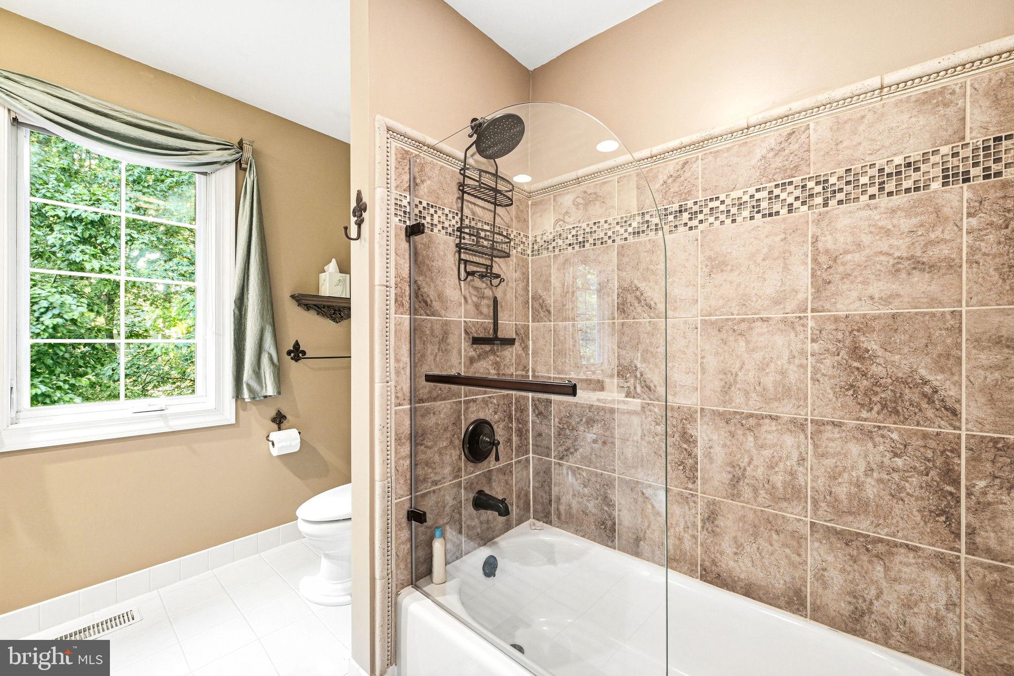 101 Ridings Boulevard Chadds Ford, PA 19317 - Photo 26 of 38 Updated Hall Bath