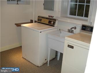 741 Marlyn Road Philadelphia, PA 19151 - Photo 11 of 12 Laundry Room