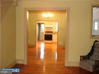 741 Marlyn Road Philadelphia, PA 19151 - Photo 3 of 12 Living Room