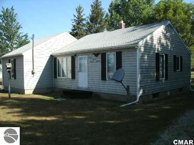 5974 West Saginaw Road Coleman, MI 48618 - Photo 1 of 11 1768462.JPG