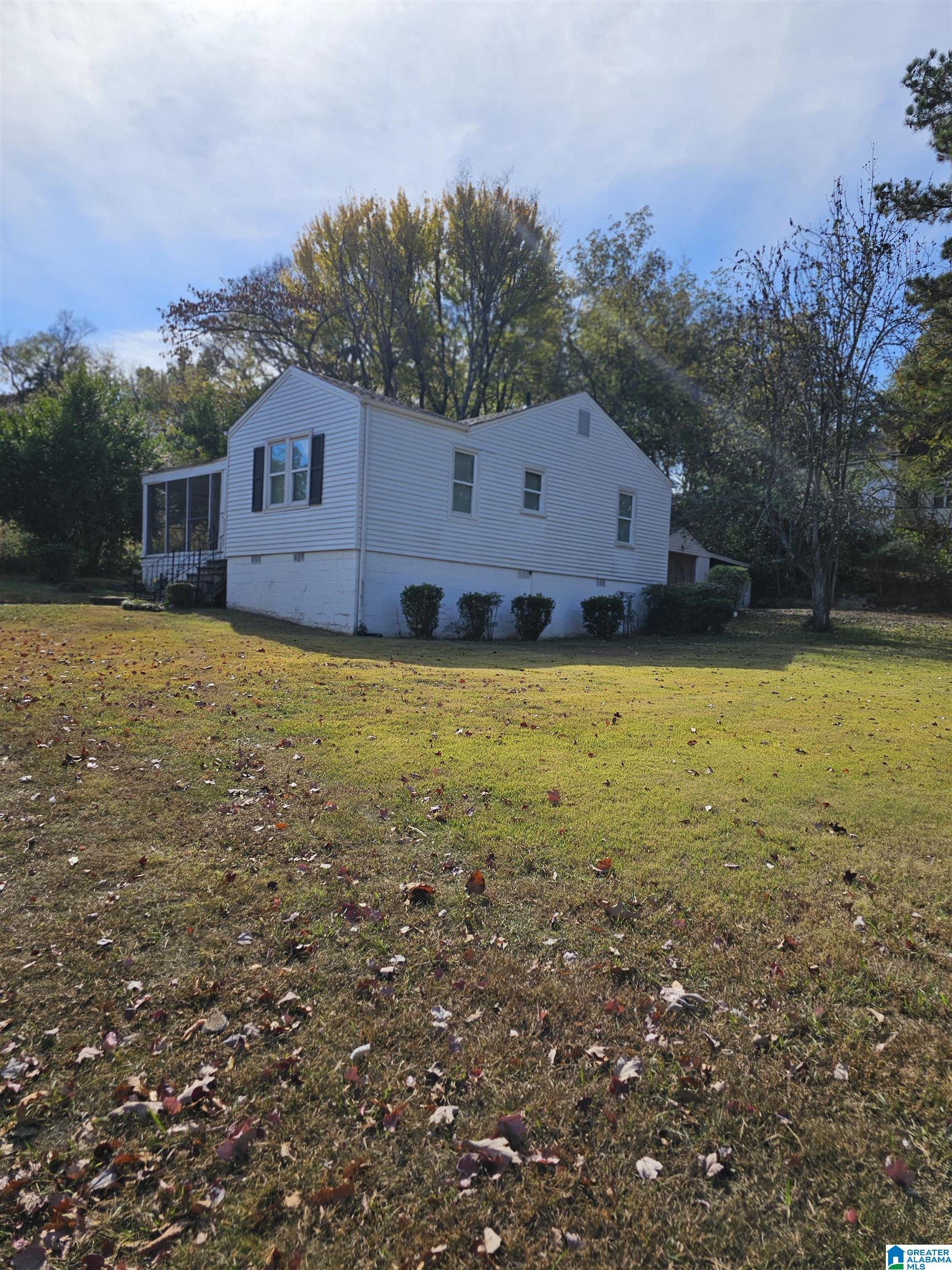 8176 Rugby Avenue Birmingham, AL 35206 - Photo 2 of 22