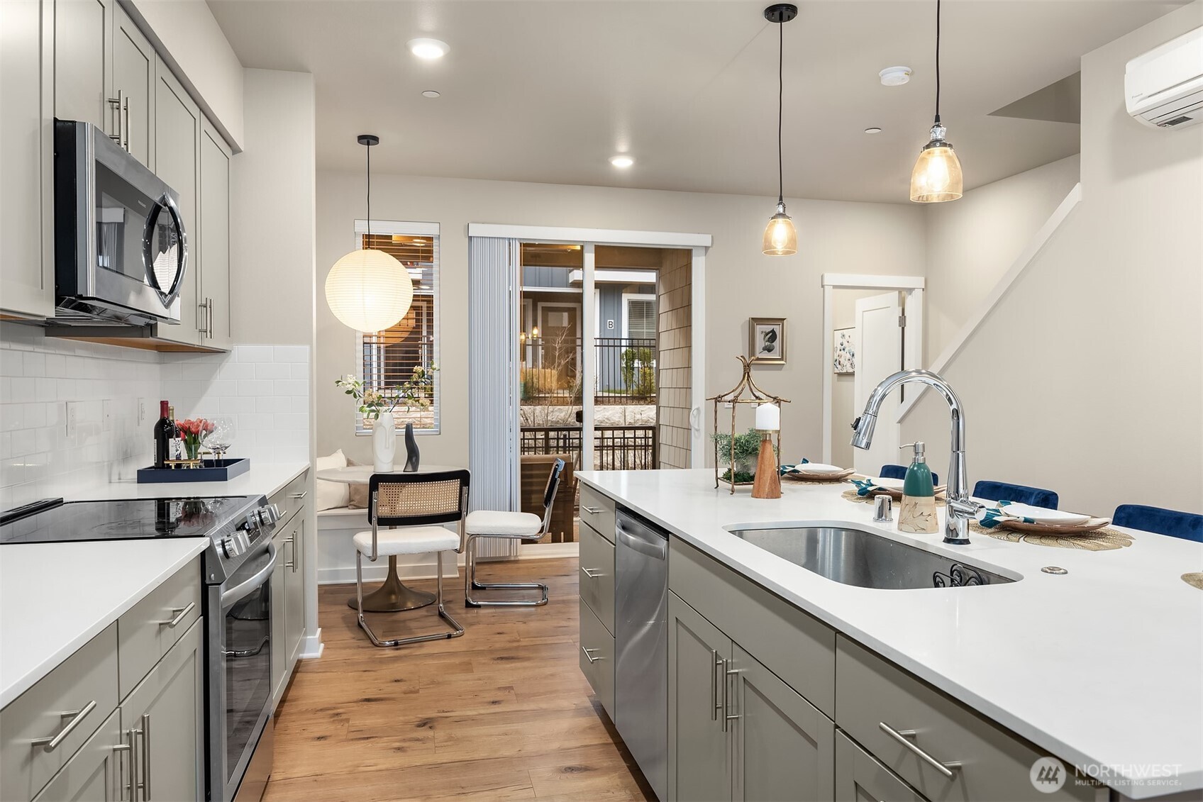 22924 80th Place West, Unit B Edmonds, WA 98026 - Photo 12 of 40