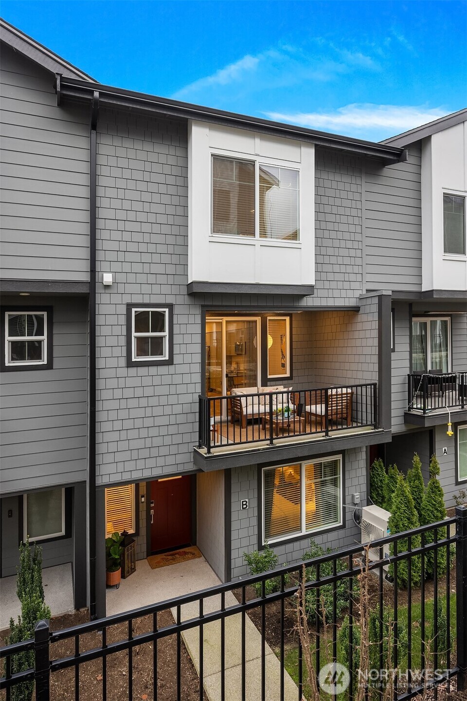 22924 80th Place West, Unit B Edmonds, WA 98026 - Photo 31 of 40