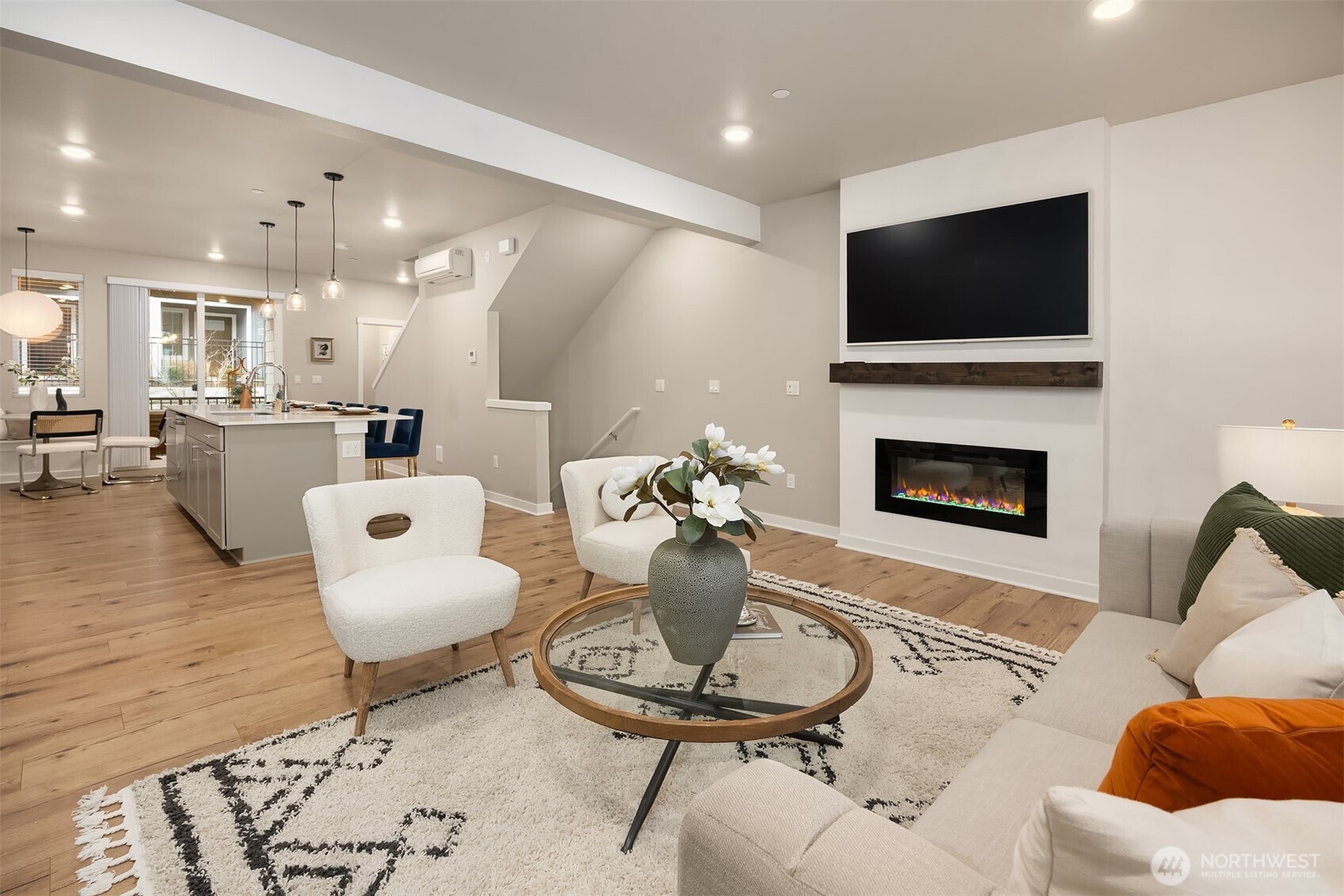 22924 80th Place West, Unit B Edmonds, WA 98026 - Photo 6 of 40