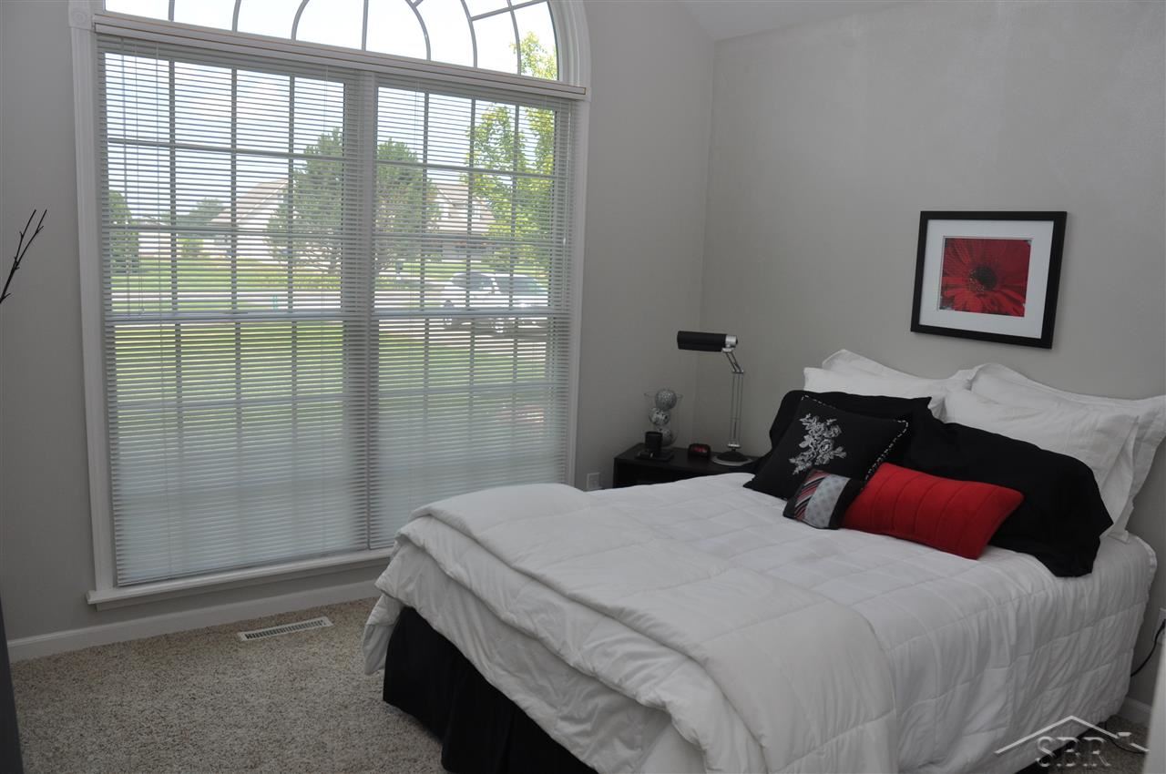 10831 Dice Road Freeland, MI 48623 - Photo 10 of 16 31206611-9.JPG
