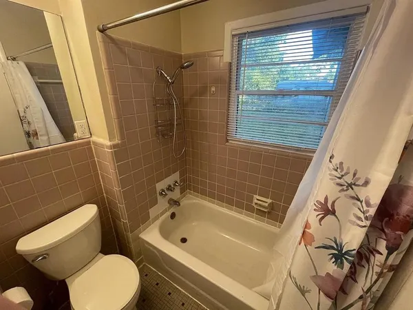 $1,895 | 805 20th Street, Plano, TX 75074