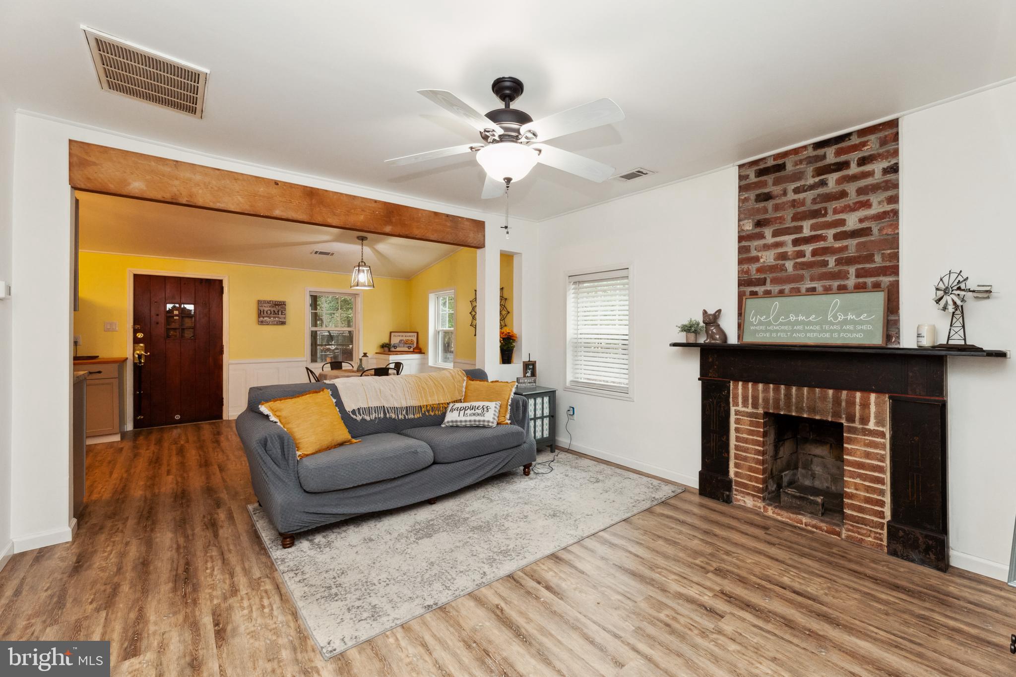 45150 Clarkes Landing Road Hollywood, MD 20636 - Photo 13 of 40 Family Room