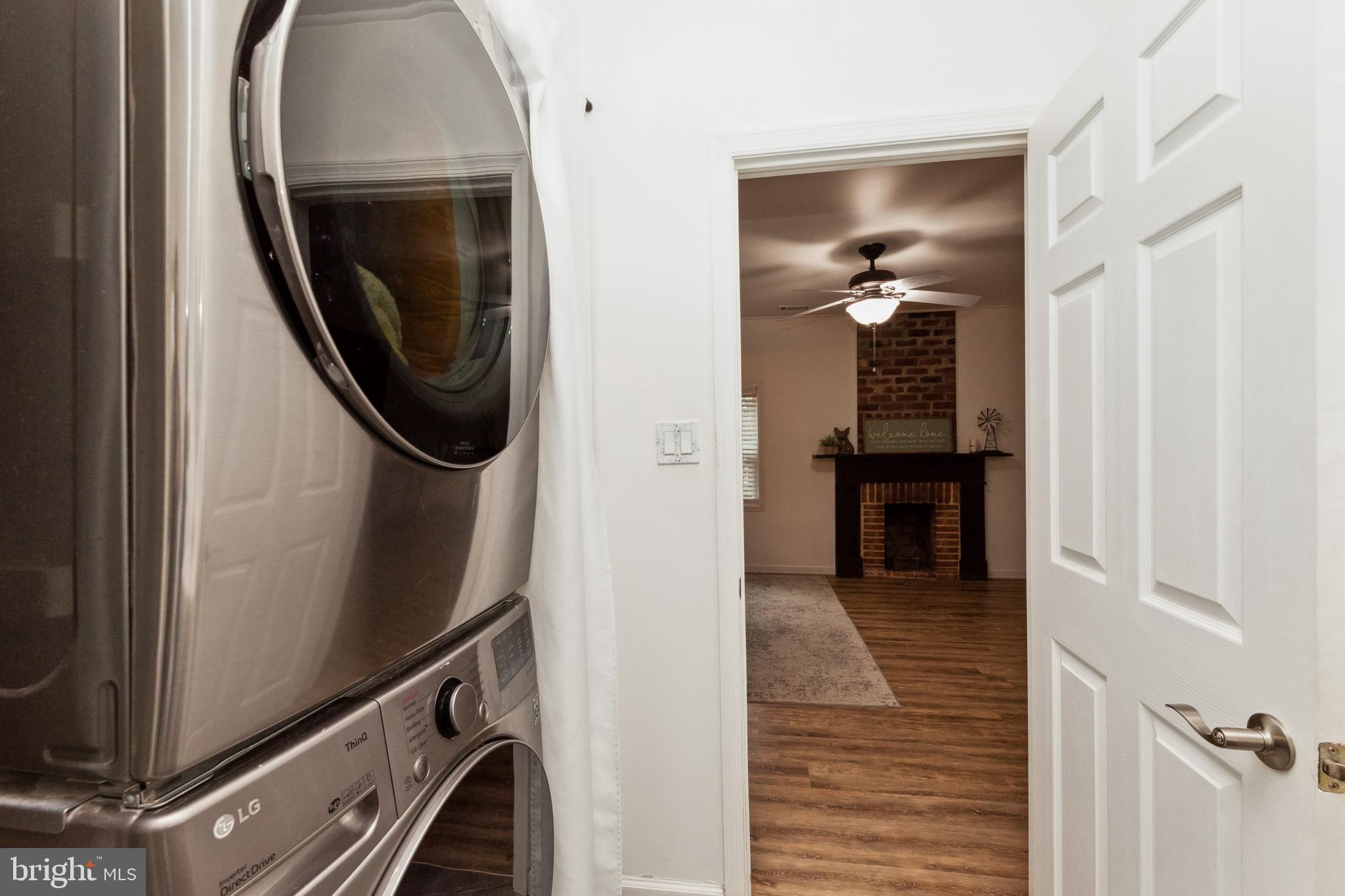 45150 Clarkes Landing Road Hollywood, MD 20636 - Photo 23 of 40 Laundry