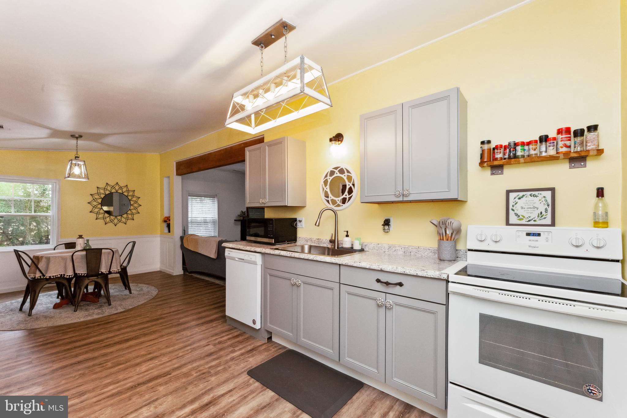 45150 Clarkes Landing Road Hollywood, MD 20636 - Photo 5 of 40 Kitchen