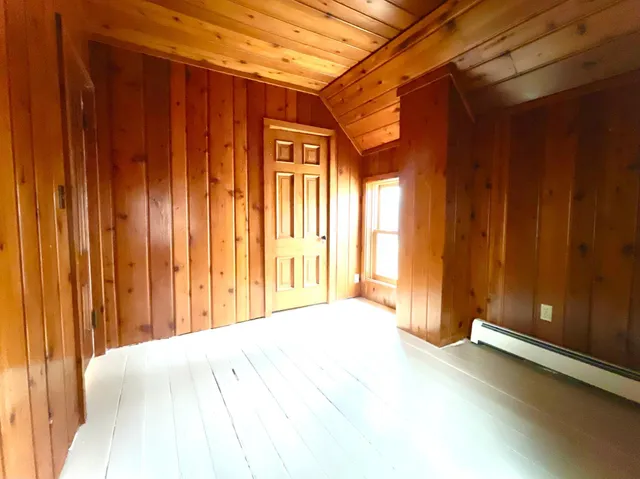 $2,100 | 2193 1st Street, White Bear Lake, MN 55110