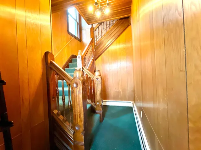 $2,100 | 2193 1st Street, White Bear Lake, MN 55110