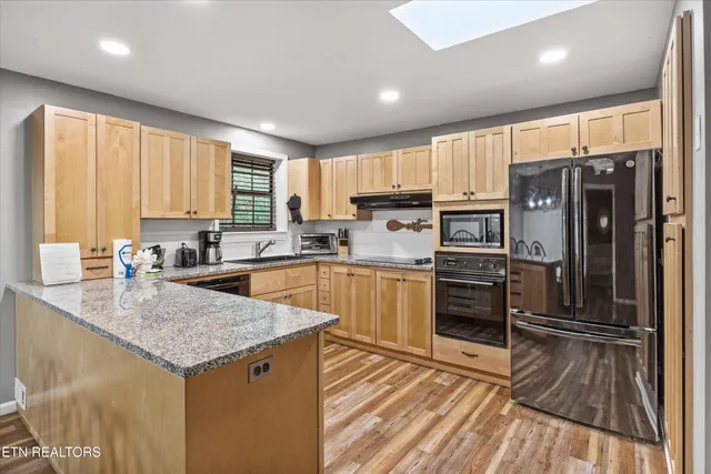 $585,000 | 3528 Lost Branch Road, Sevierville, TN 37862