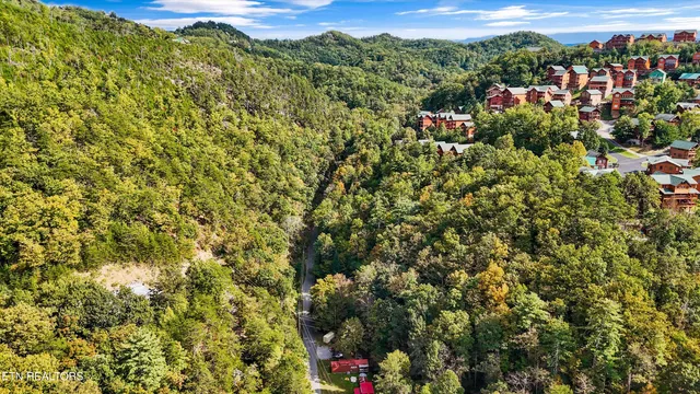 $585,000 | 3528 Lost Branch Road, Sevierville, TN 37862