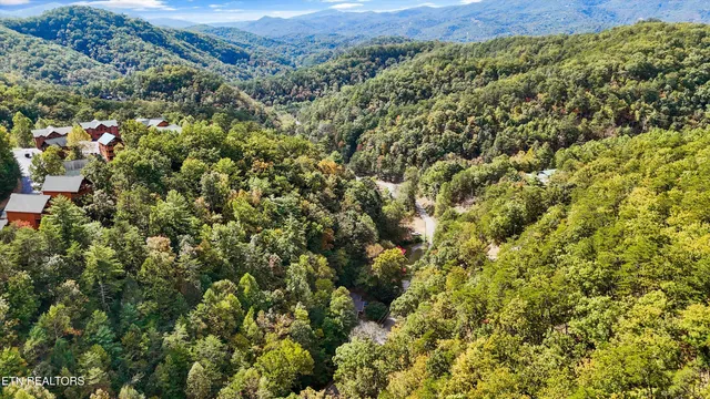 $585,000 | 3528 Lost Branch Road, Sevierville, TN 37862