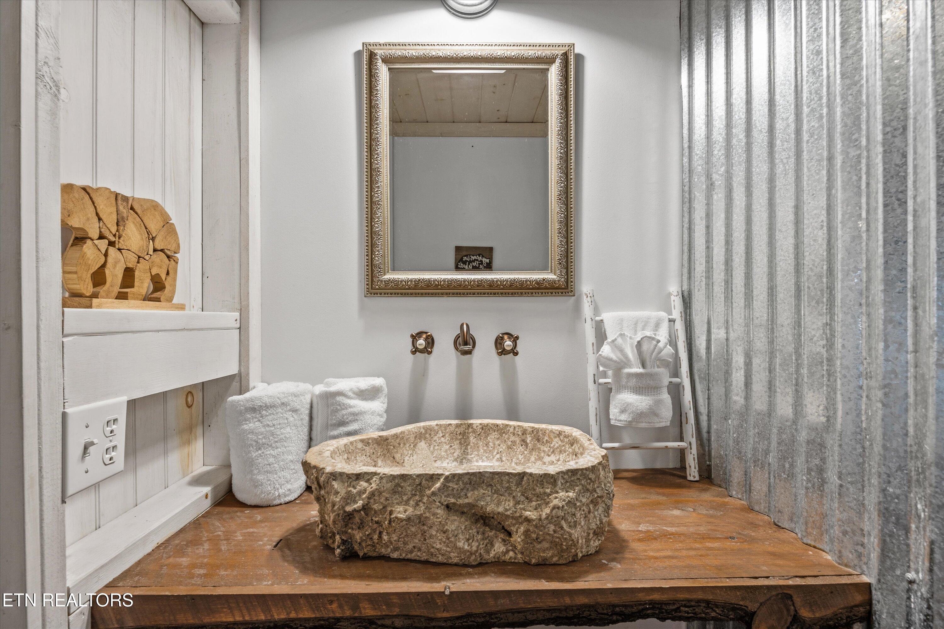 3528 Lost Branch Road Sevierville, TN 37862 - Photo 6 of 29 11-3528 Lost Branch Rd 20