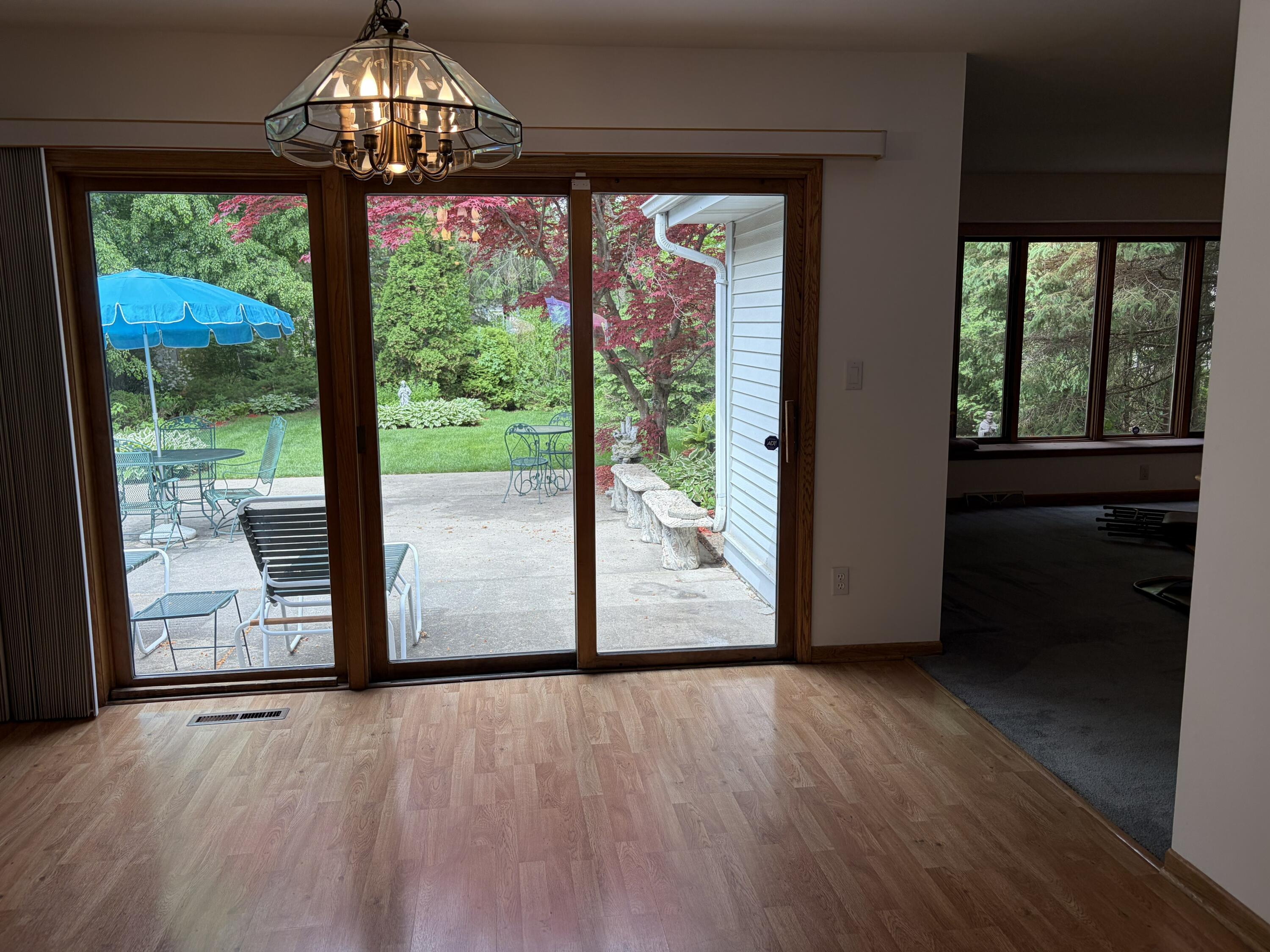 8232 Cooper Road Pleasant Prairie, WI 53142 - Photo 11 of 35 IMG_0553