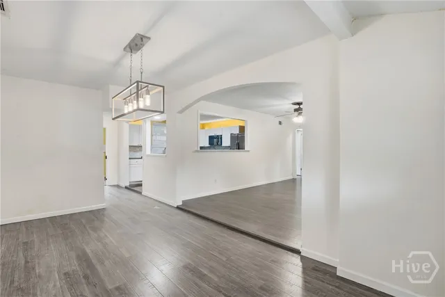 $299,900 | 202 Inglewood Drive, Savannah, GA 31406