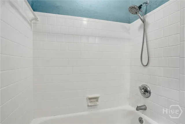 $299,900 | 202 Inglewood Drive, Savannah, GA 31406