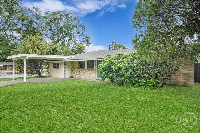 $299,900 | 202 Inglewood Drive, Savannah, GA 31406