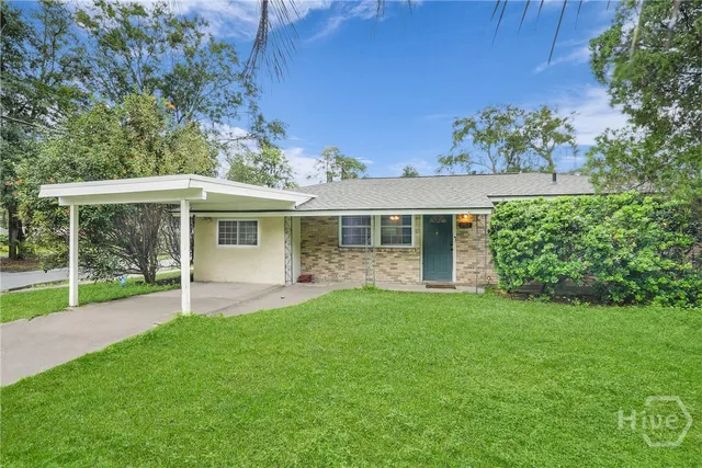 $299,900 | 202 Inglewood Drive, Savannah, GA 31406