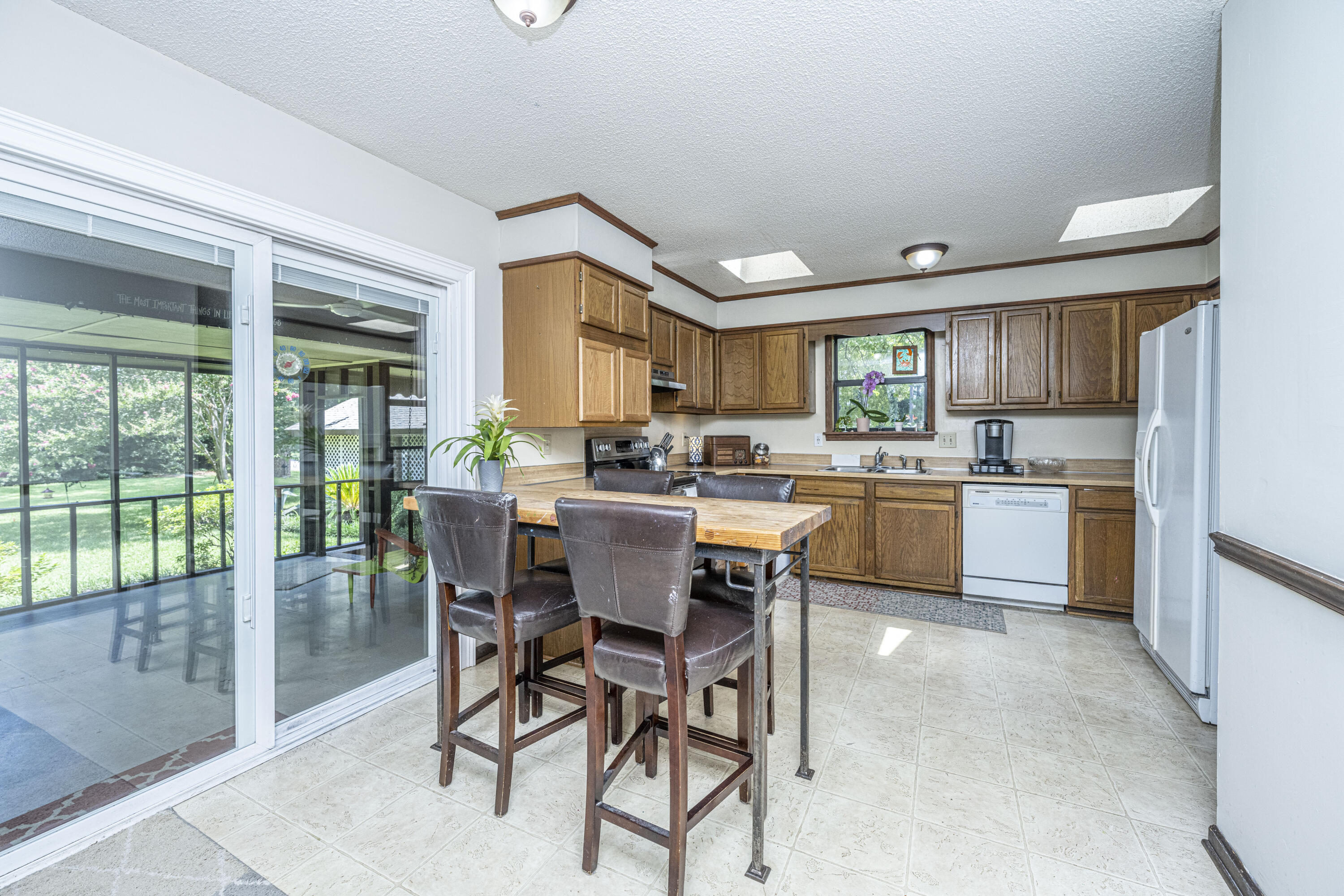 242 Tall Pines Road Ladson, SC 29456 - Photo 14 of 51 DSC_0974
