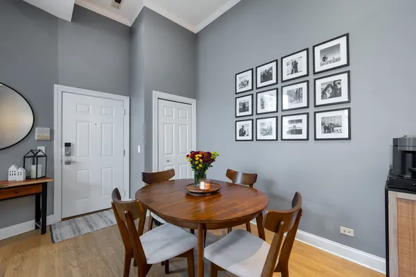 $3,200 | 4662 North Winthrop Avenue, Unit 3N, Chicago, IL 60640