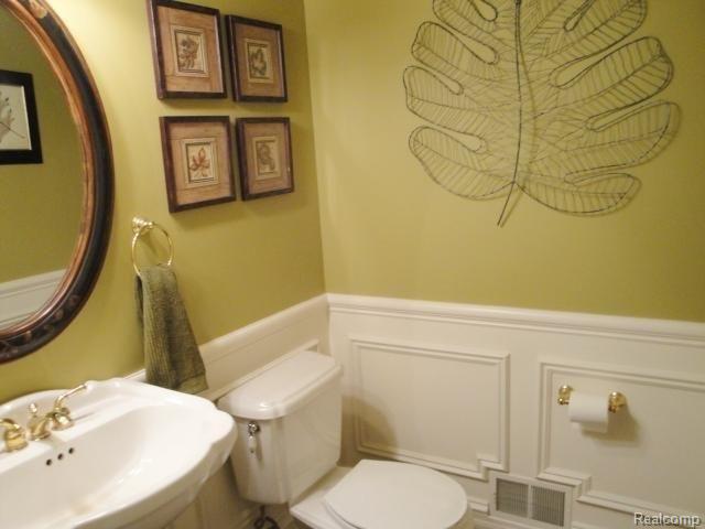 78763 West Ridge Court Romeo, MI 48065 - Photo 19 of 25 Ridge #19 Half Bath.JPG