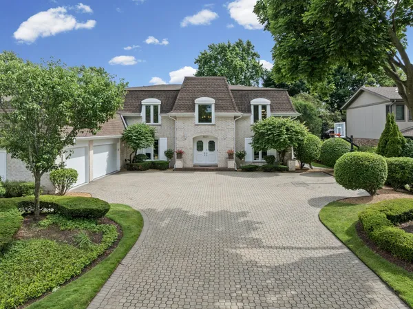 $1,799,000 | 3631 Indian Wells Lane, Northbrook, IL 60062