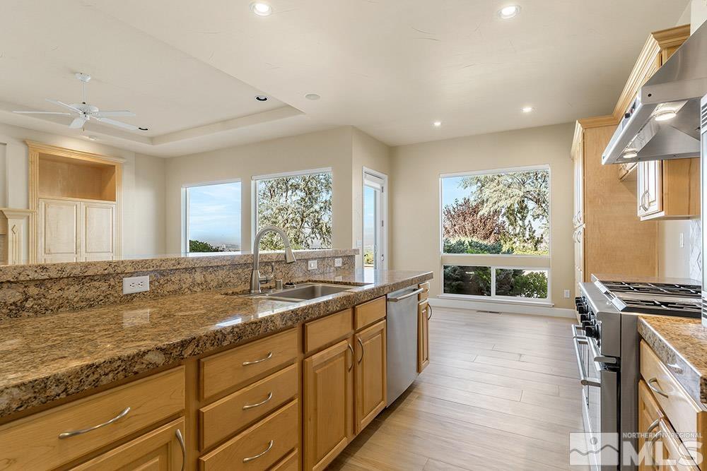 517 Spirit Ridge Court Reno, NV 89511 - Photo 8 of 27 Photo 8