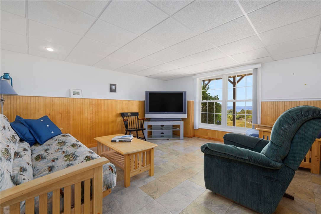 217 Rolling Hill Road, Unit 217 Portsmouth, RI 02871 - Photo 39 of 49